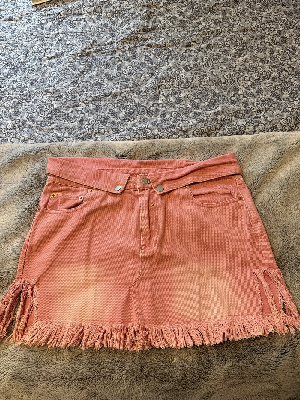 BUCKETLIST Dusty Rose Fringed Denim Shorts
